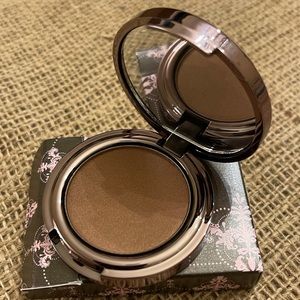 ☀️3/$25 Girlactik eye shadow